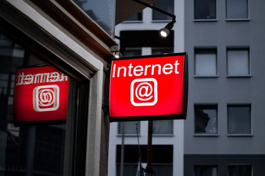 Cómo usar una eSIM en Colombia y tener internet 8 cafe internet colombia 1