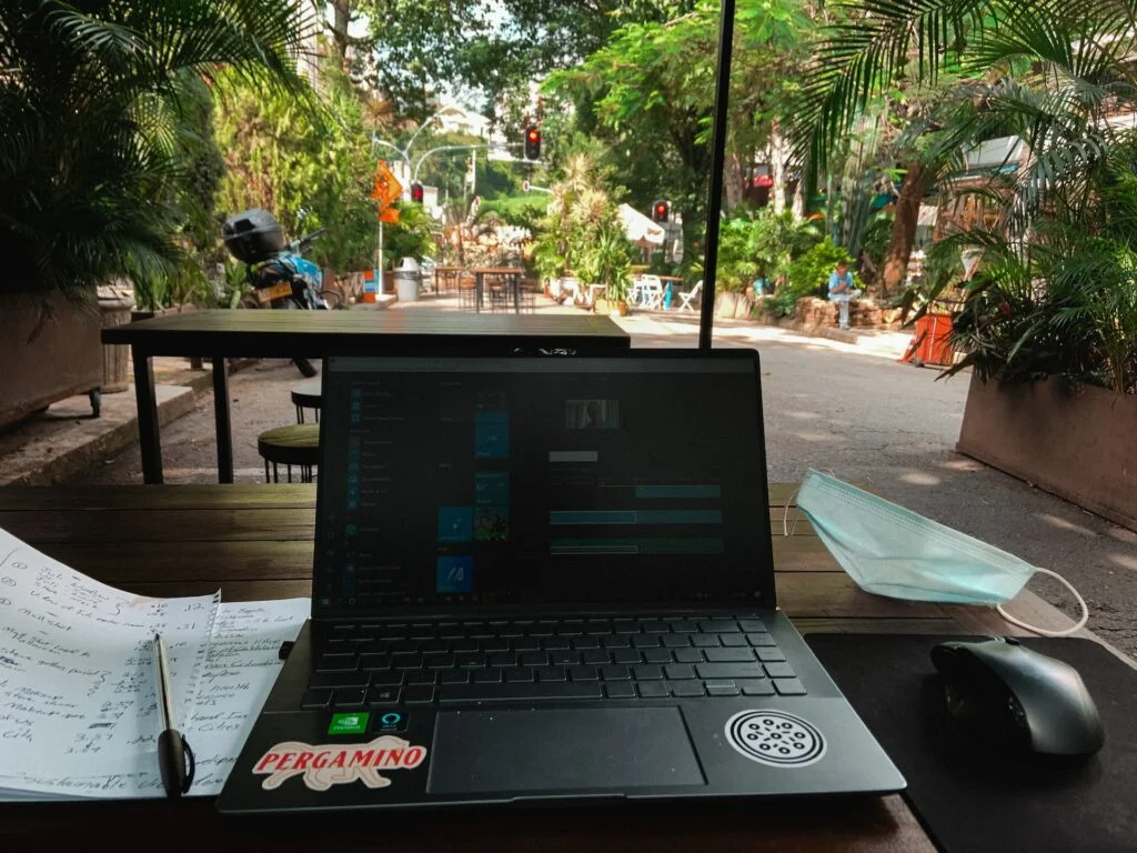 Cómo usar una eSIM en Colombia y tener internet 5 plan de datos medellin 1
